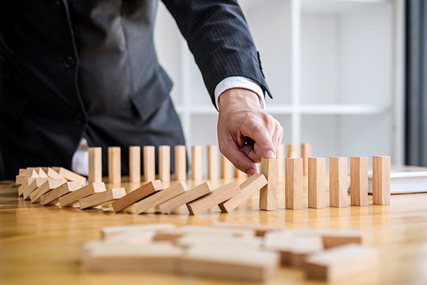 i-vincoli-assunti-dalle-societa-associate-in-unassociazione-temporanea-di-imprese-restano-inopponibili-alla-societa-consortile-a-responsabilita-limitata-successivamente-costituita-dagli-stess