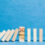 risarcimento sentenza soldi meneta banconota euro denaro riconoscimento stipendio